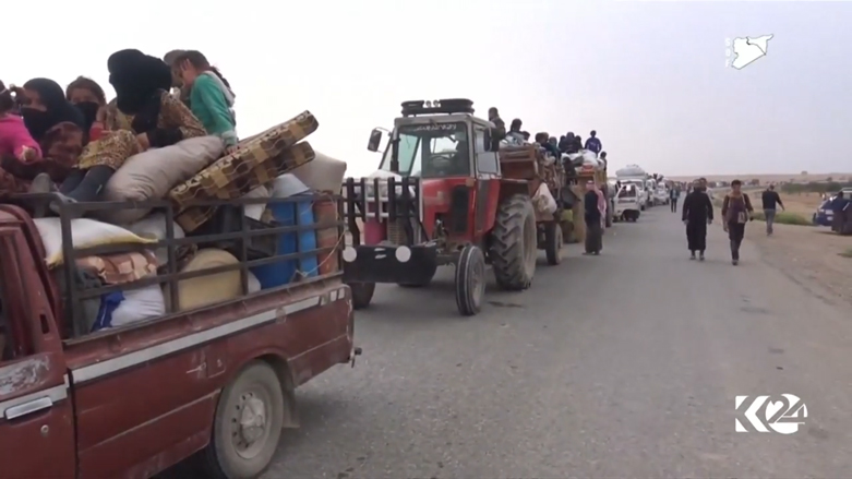 بالصور.. اهالي الطبقة يحبطون خطة لداعش ويلوذون بـ